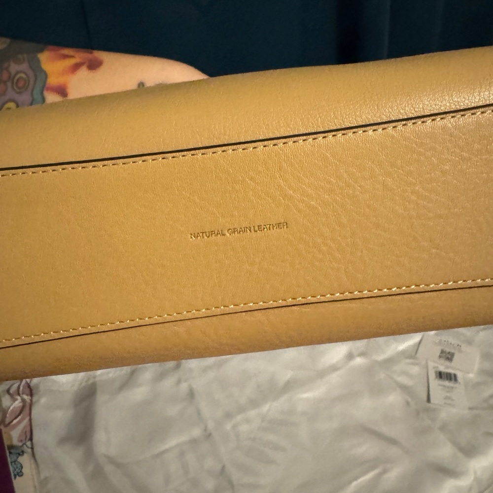 **SOLD** Coach Brooklyn 28 Tan - Picture 3 of 5